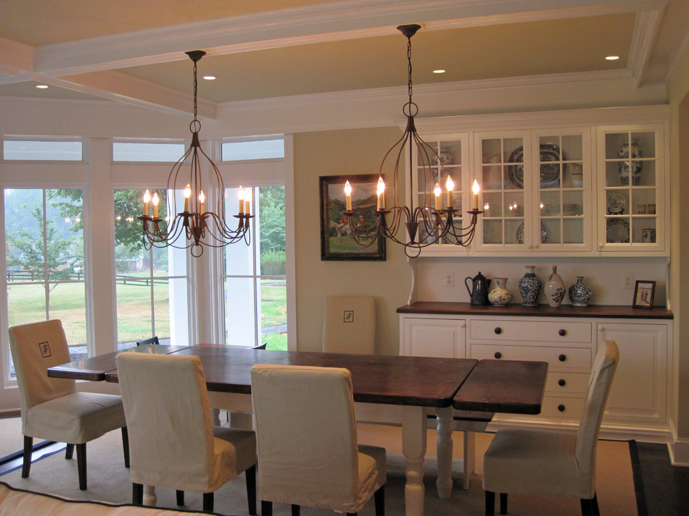 Design ideas for a traditional dining room in DC Metro.