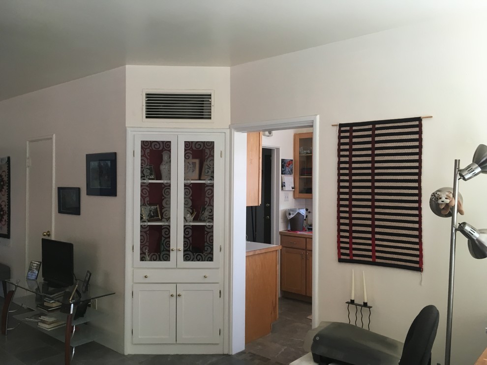 Example of an eclectic home design design in Phoenix