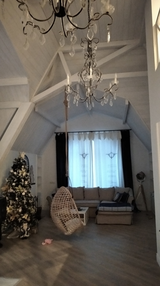 Отделка планкеном и фальшбалками из лиственницы дома в Горках-2