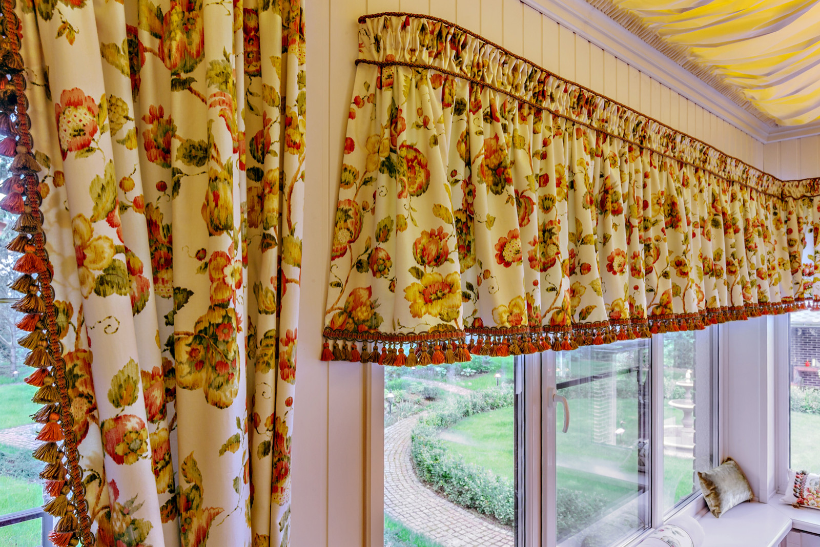 Английское чаепитие (Дом в поселке Зеленый мыс)