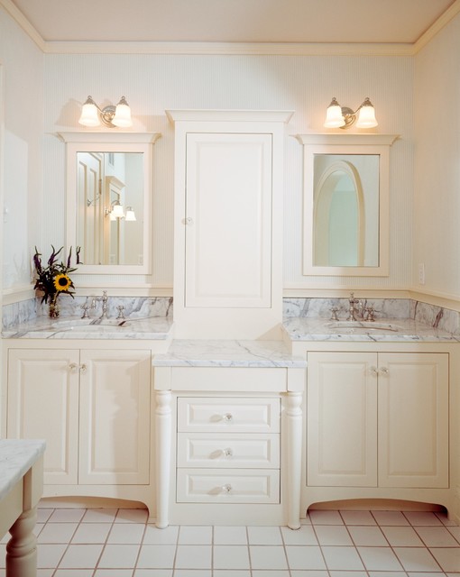 Master Bath Vanity clasico-cuarto-de-bano