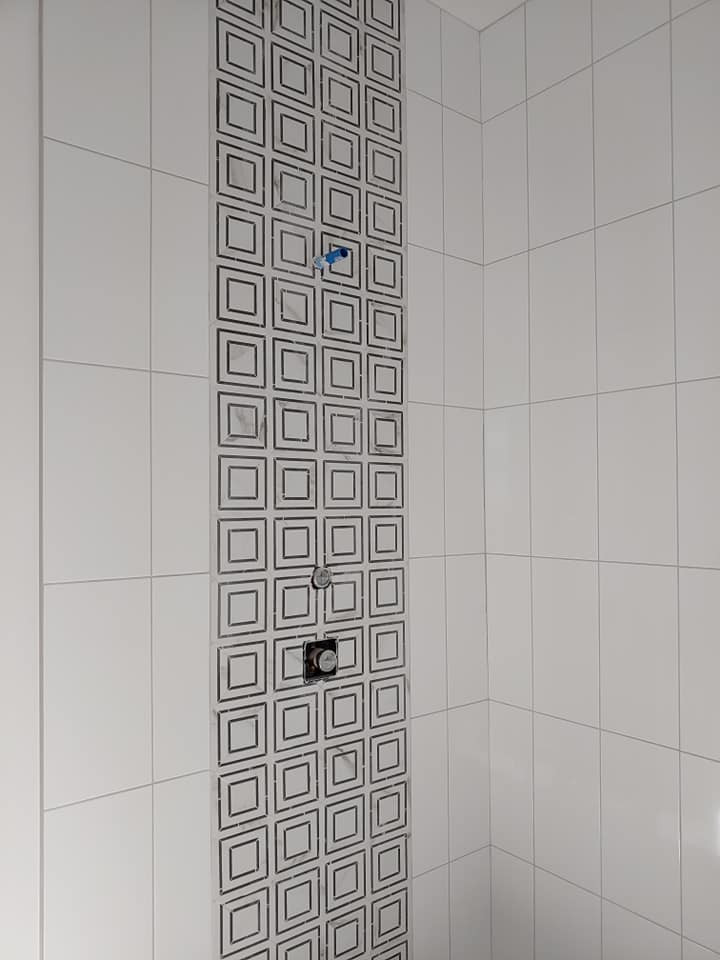 9*18 Glamour White Brilliant Shower