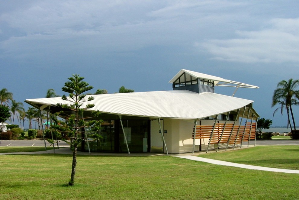 Pelican Park tourist information centre