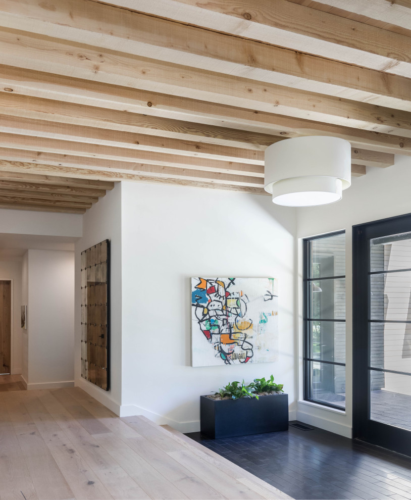 Home design - rustic home design idea in Sacramento