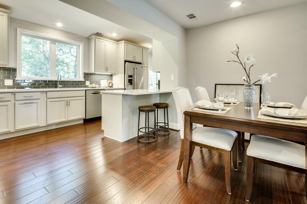Example of a transitional kitchen design in DC Metro