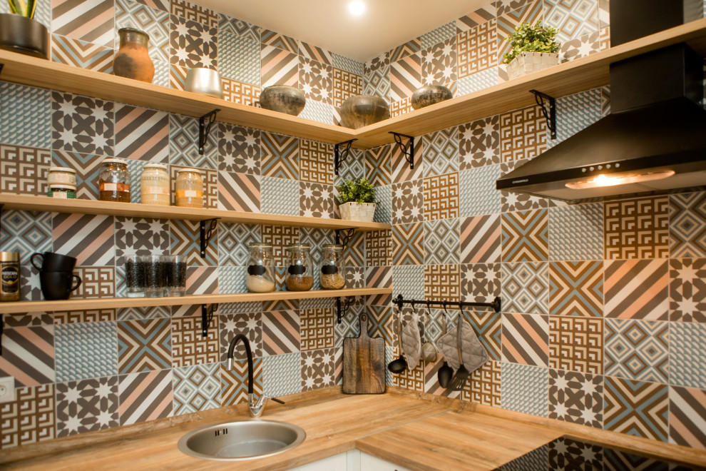 Кухня без верхних шкафов