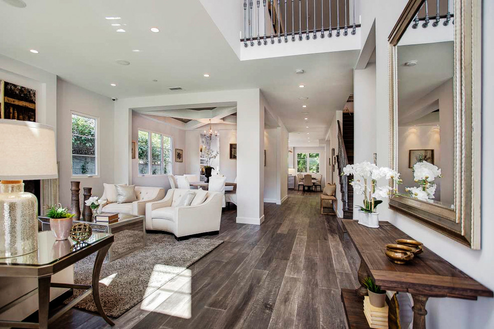 Студио Сити - Лос Анджелес. Дом и дизайн в средиземноморском стиле.