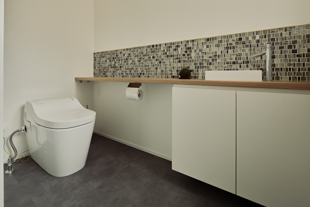 This is an example of a scandinavian cloakroom in Other.