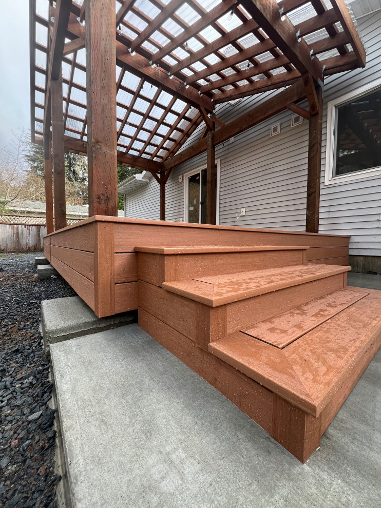 Mitered Treads with Wrapped Stairs