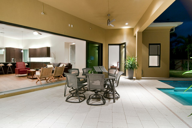 Private Residence "H" modern-veranda