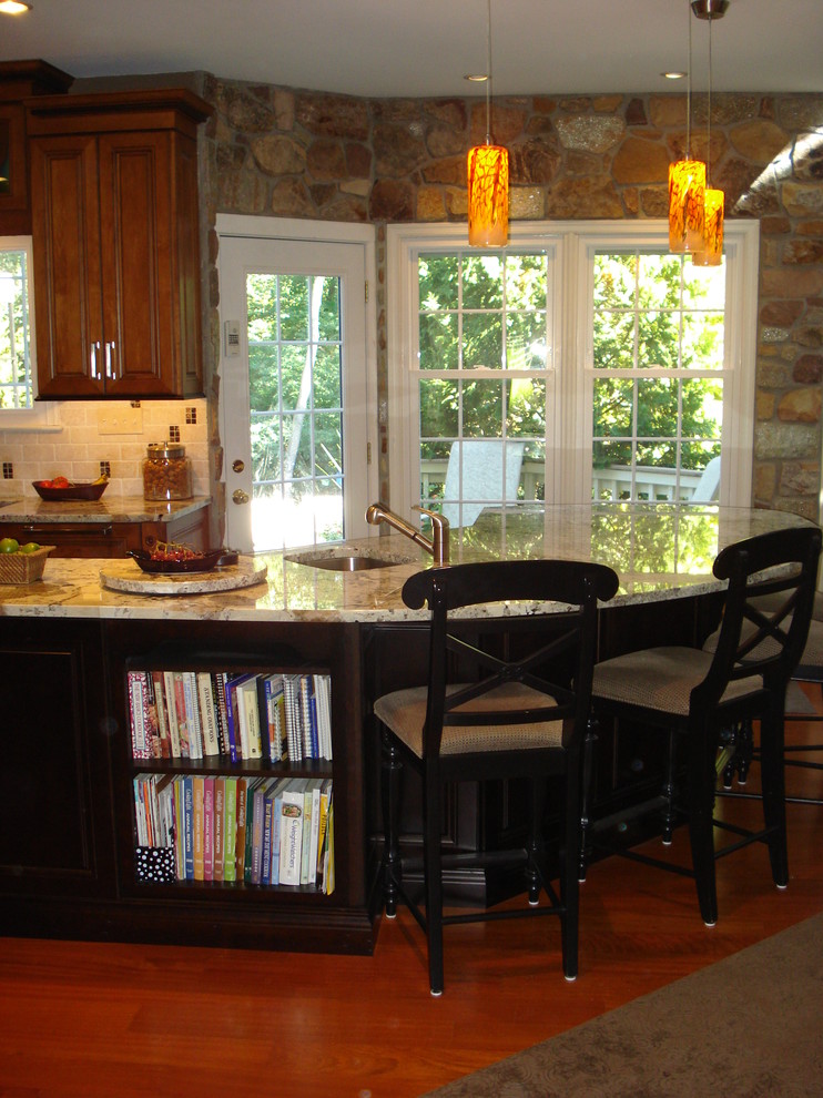 Home design - transitional home design idea