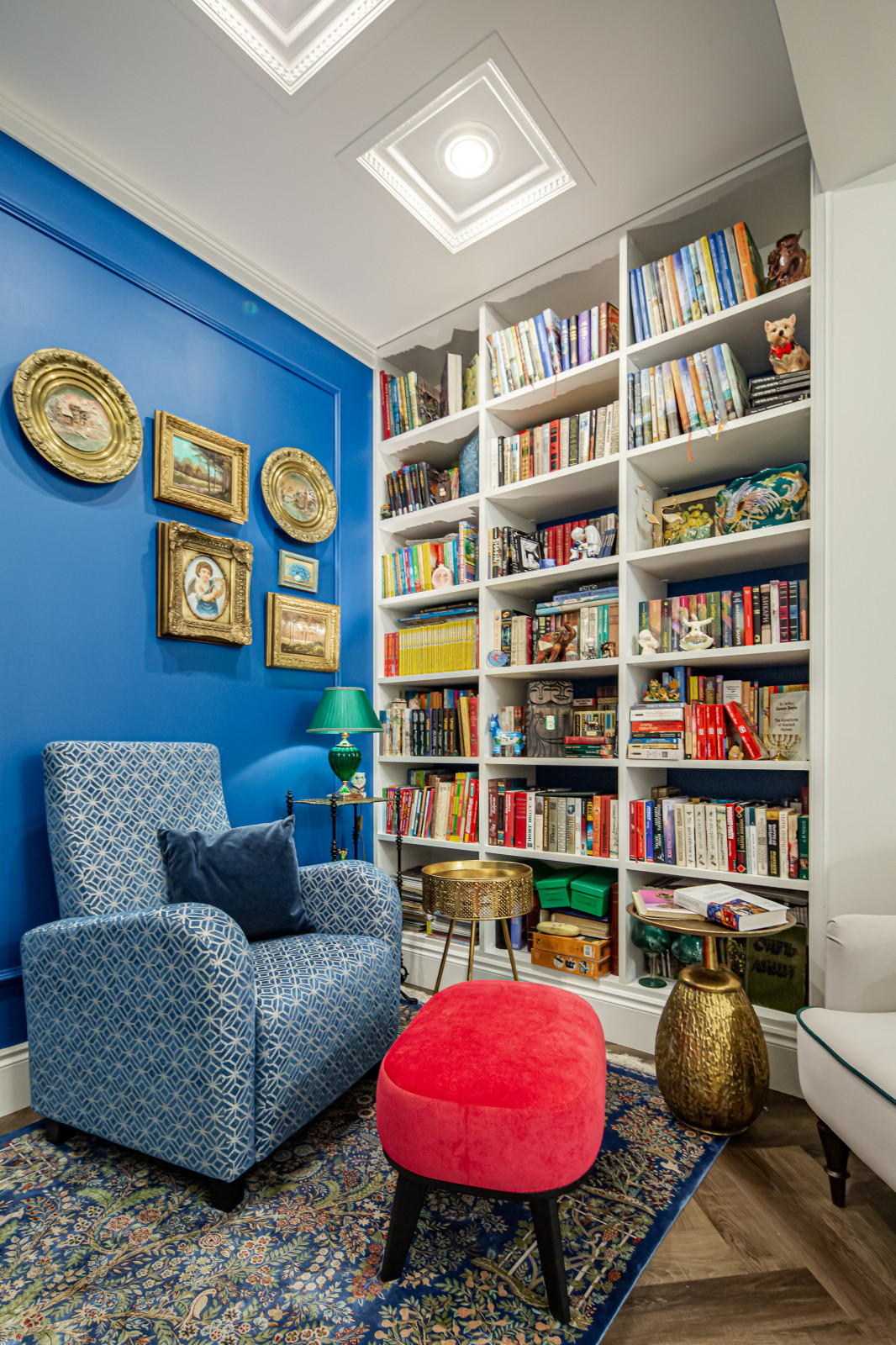 Квартира в Москве. Экспрессия Цвета