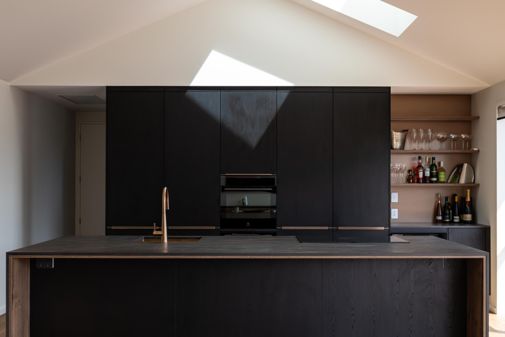 New Build with Warmth, Charm and Morning Sun