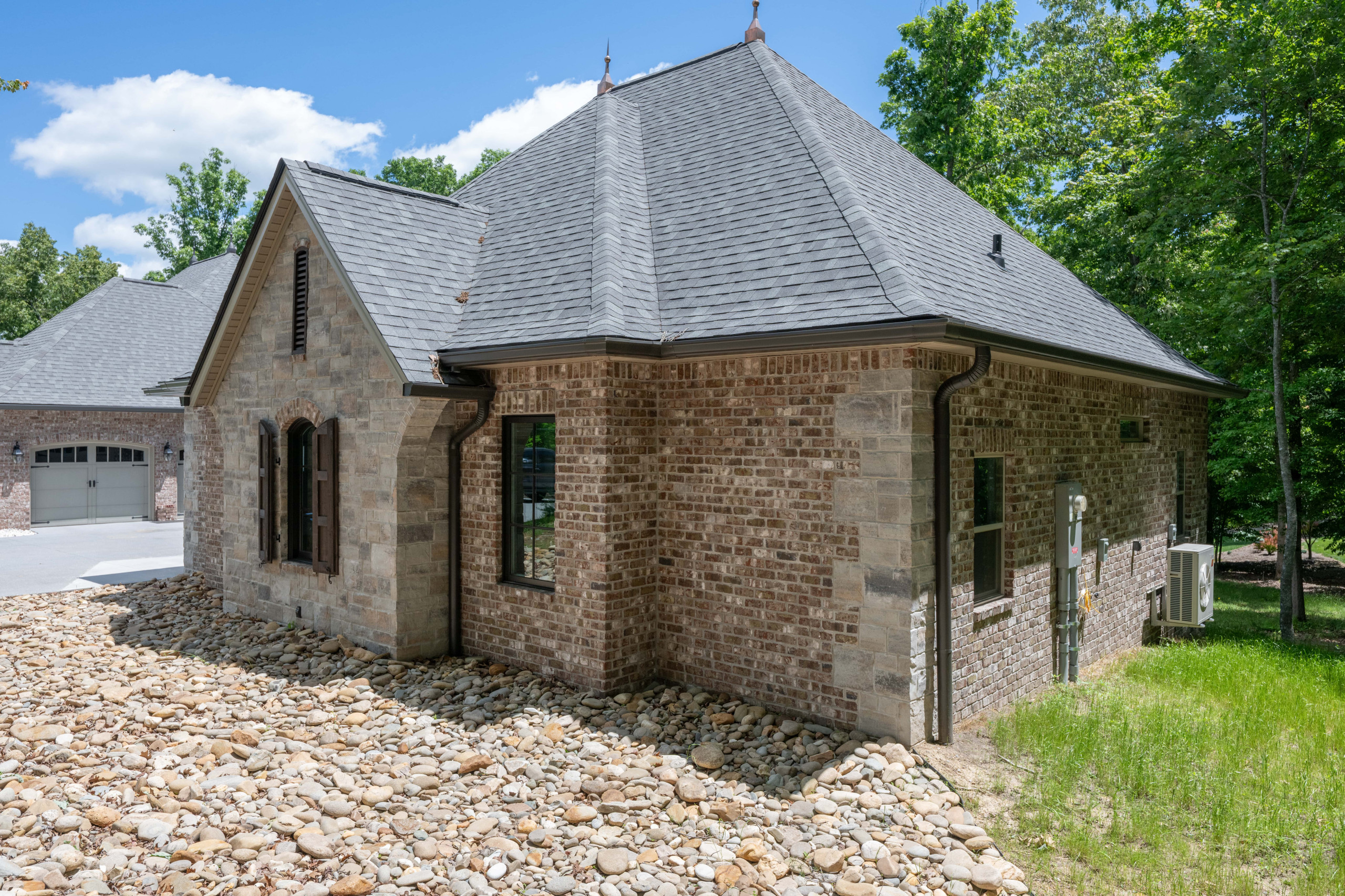 247 Forest Hill Drive - Garage