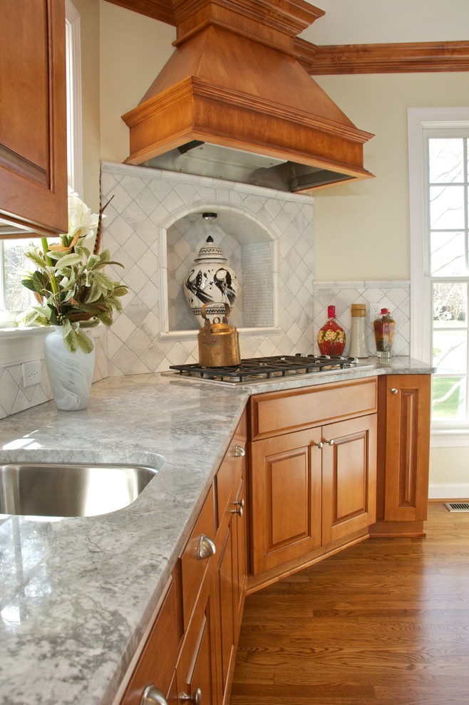 Williamsburg  maple kitchen