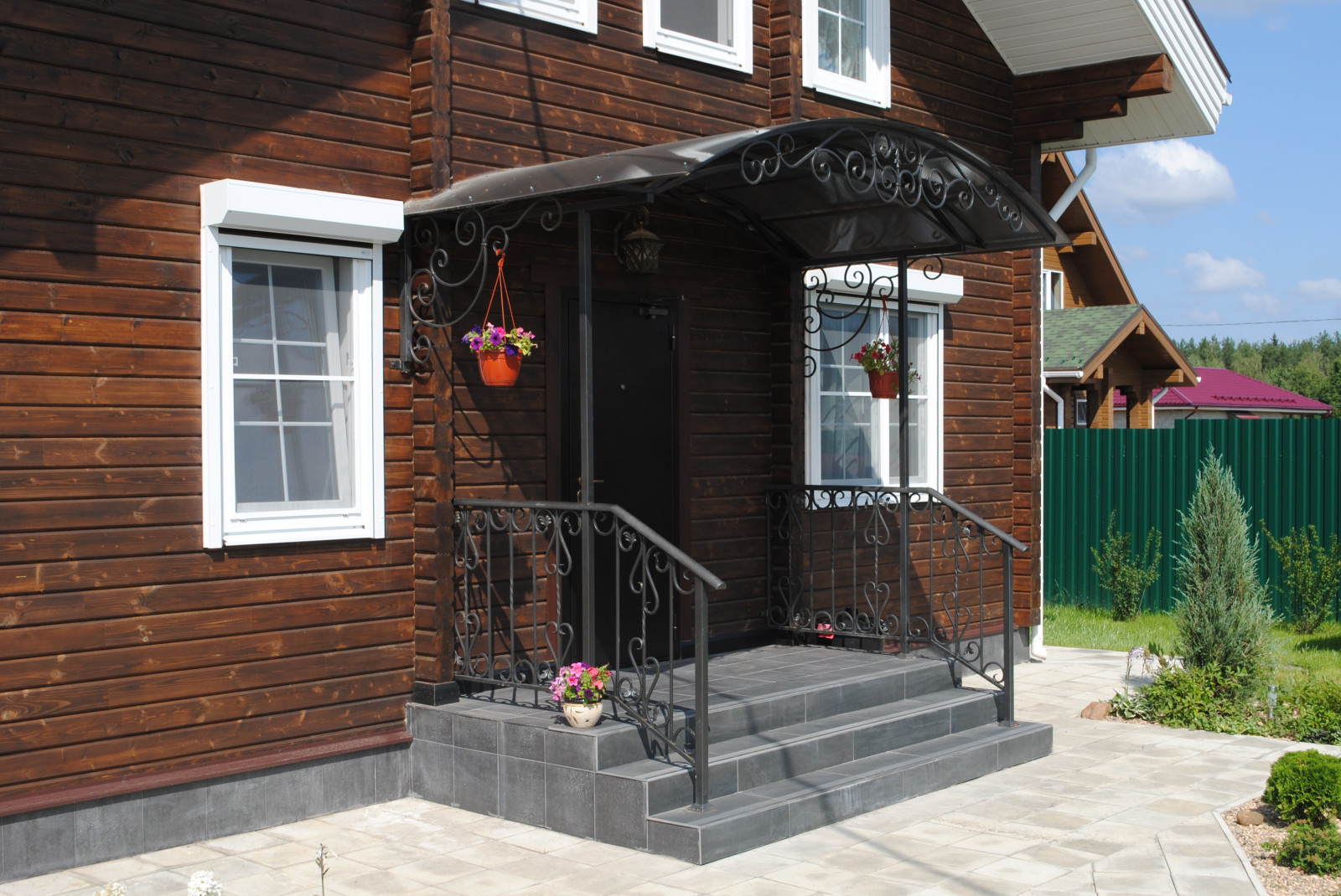 Дом в поселке "Изумрудная поляна"