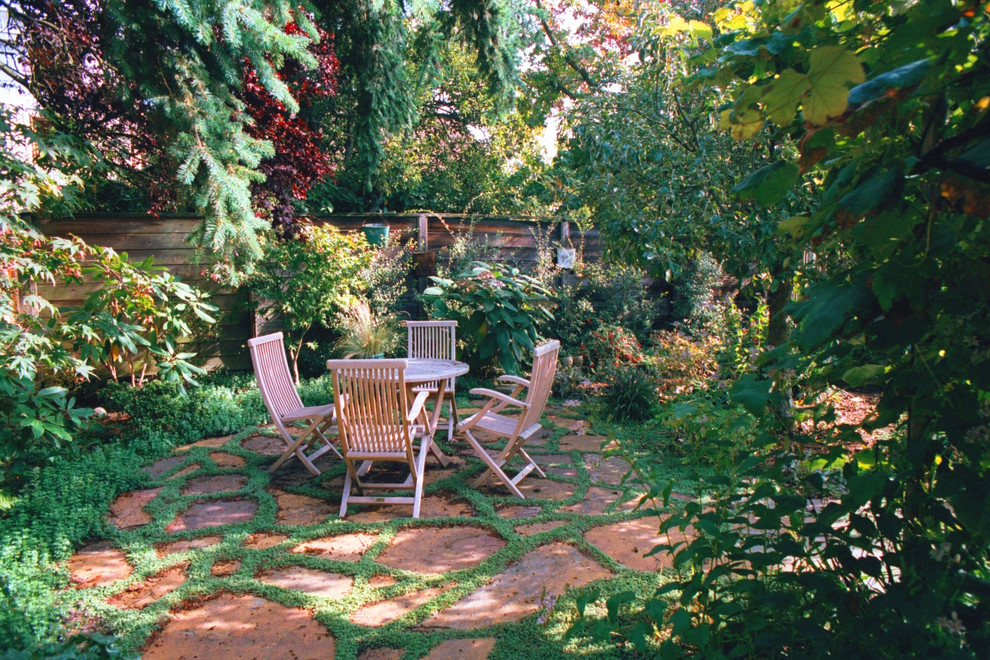 This is an example of a country backyard patio in Seattle.