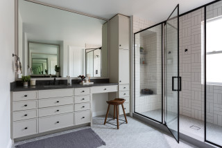 These Are the Bathroom Styles and Features Homeowners Want Now (18 photos)