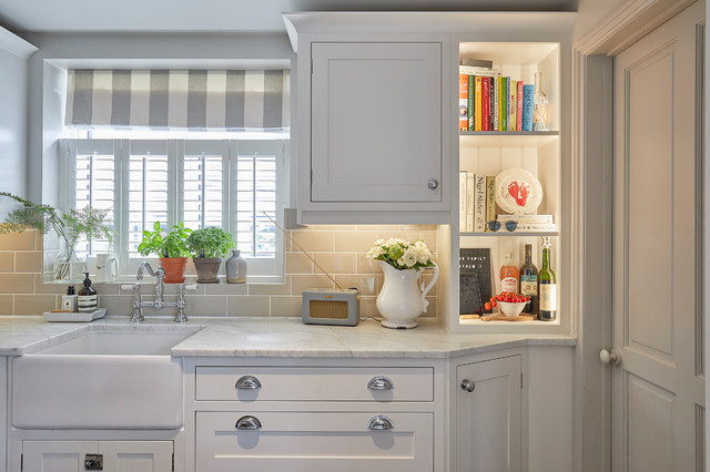 White Shaker Kitchen traditional-kitchen