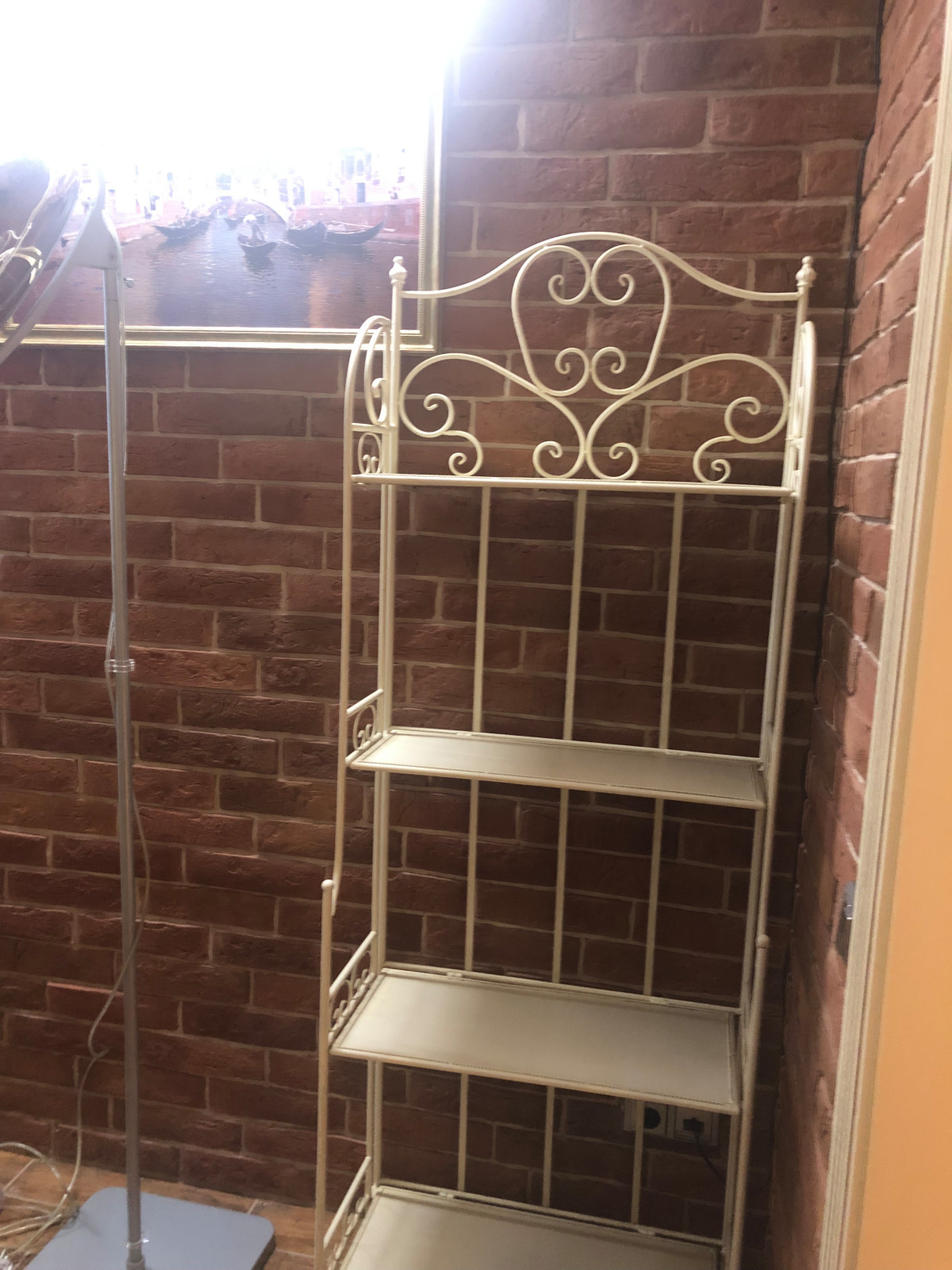 Комплектация и декорирование 2-х комнатной квартиры в Москве