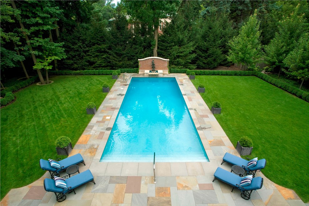 Traditional Estate Garden - Traditional - Pool - Chicago - by Heynssens