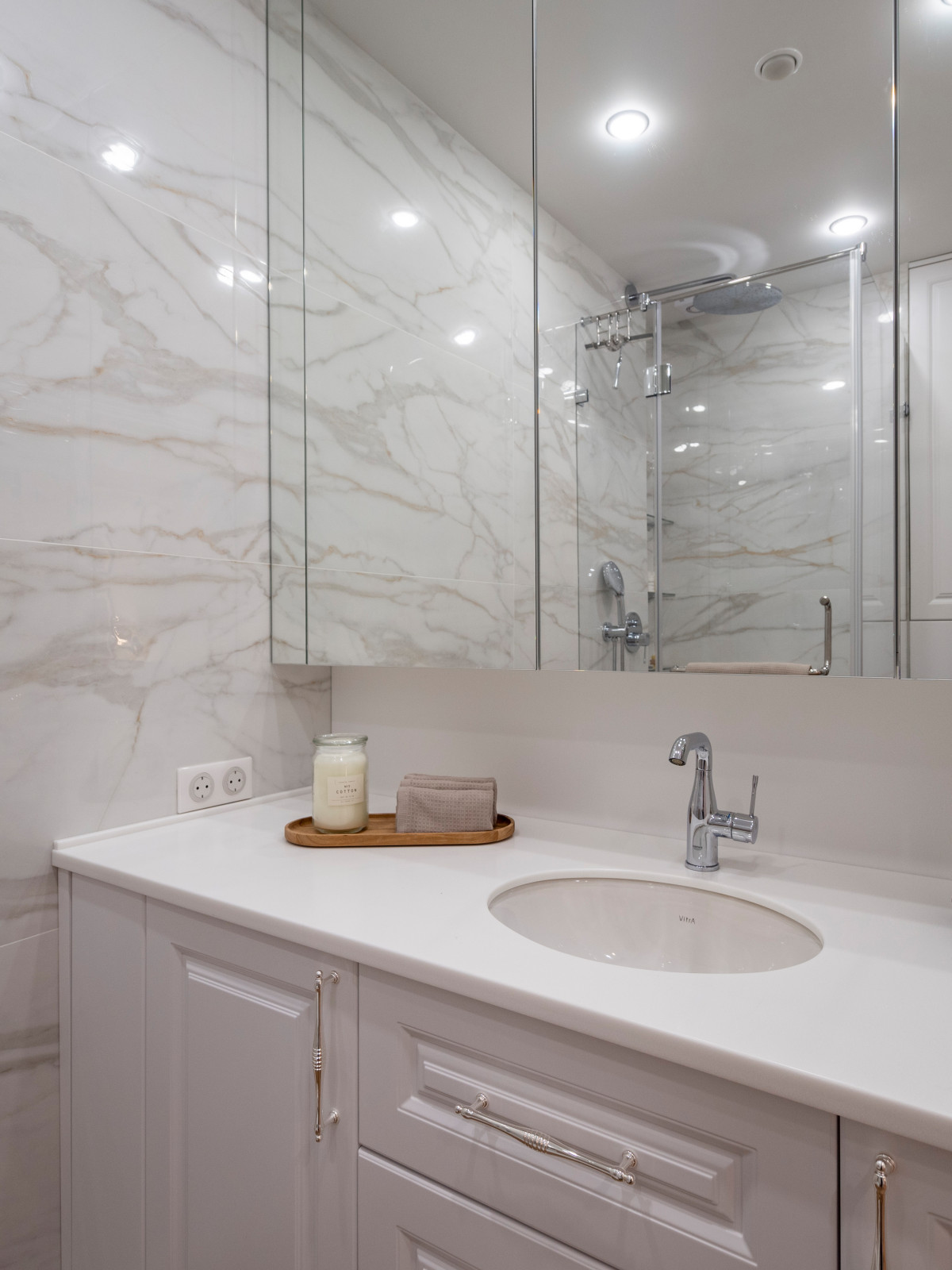 Меблировка санузла в неоклассическом стиле