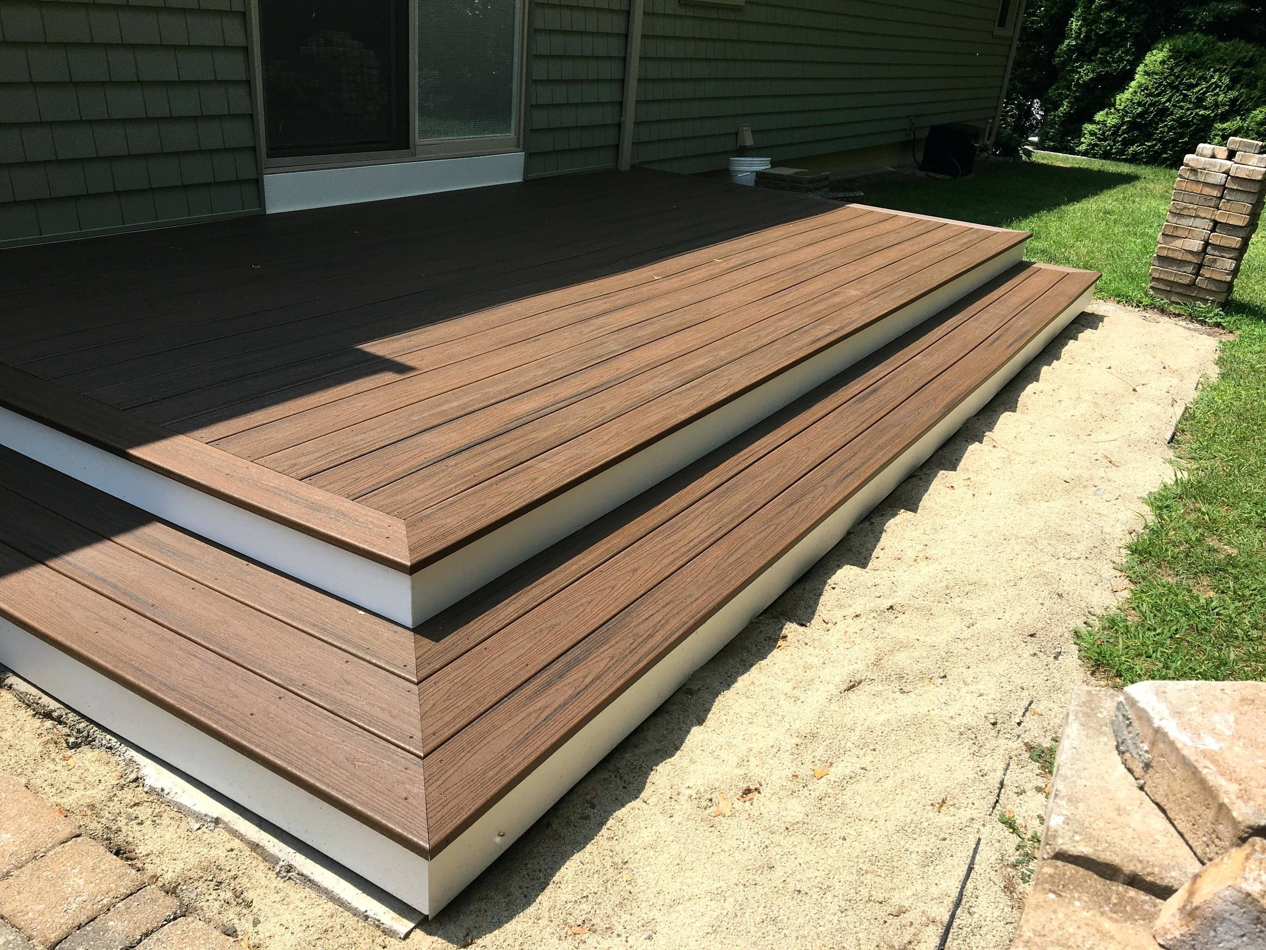 Composite Deck - Photos \u0026 Ideas | Houzz, image size:2560x1920