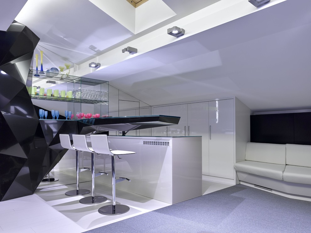 Интерьер современного  жилого дома в коттеджном  поселке "Монтевиль"