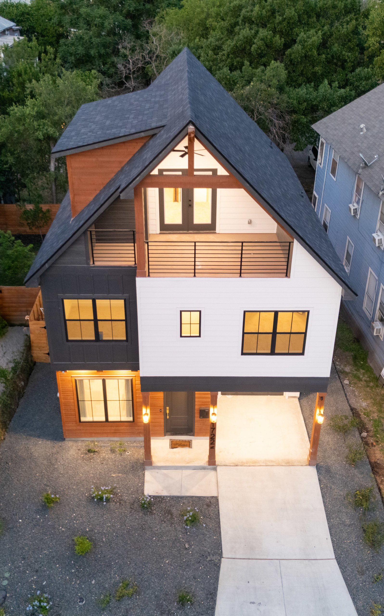 1722 N Olive