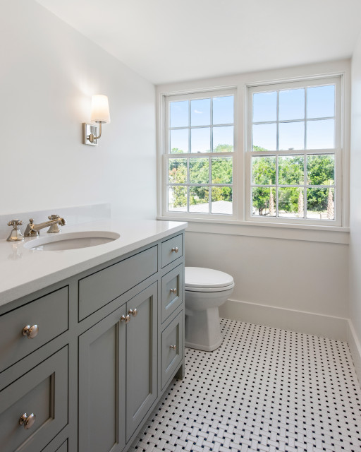 Island Cottage clasico-cuarto-de-bano