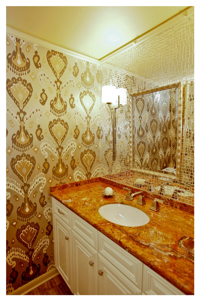 Photo of a traditional powder room in Seattle.
