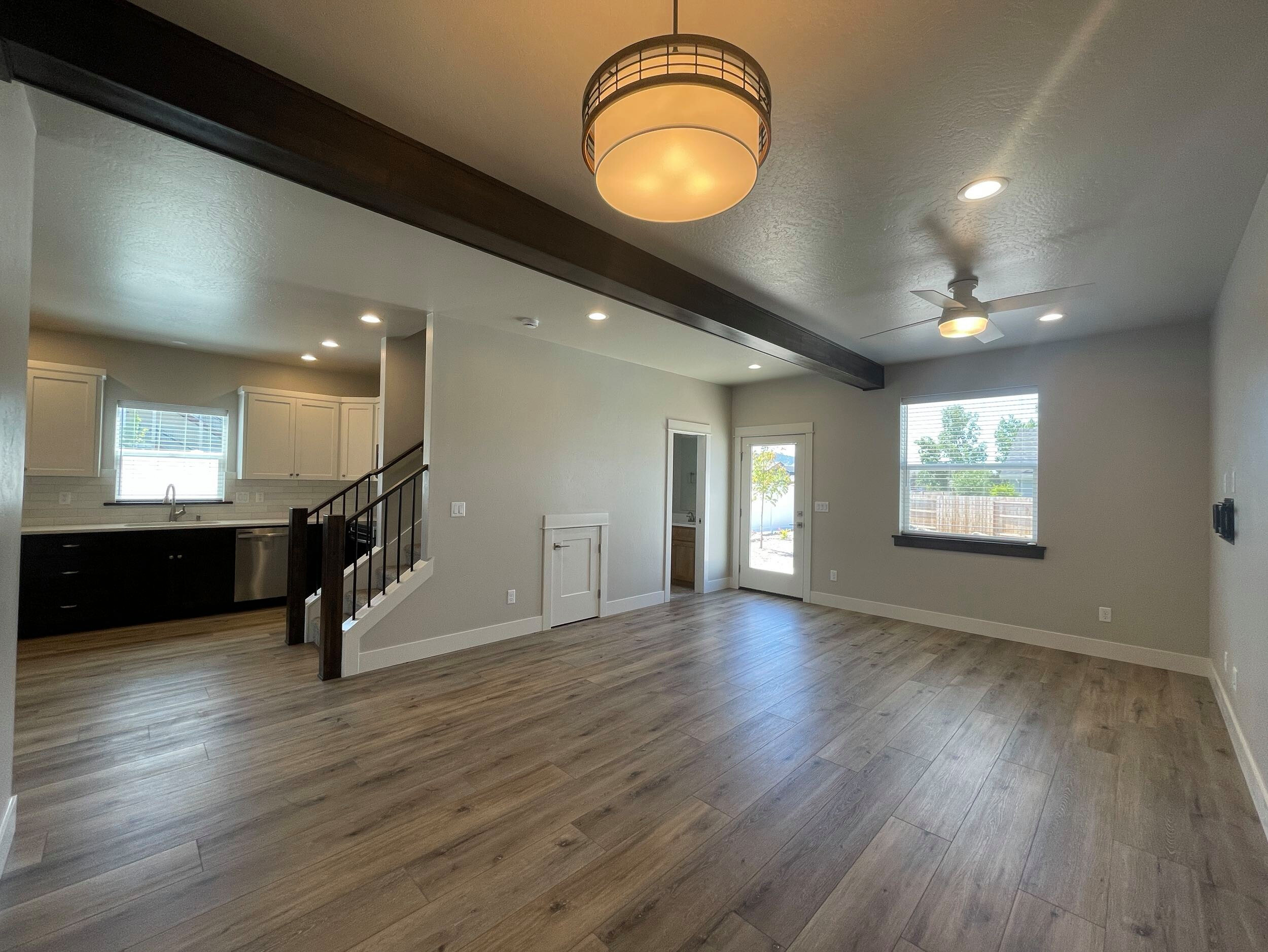Modern Duplex - Talent