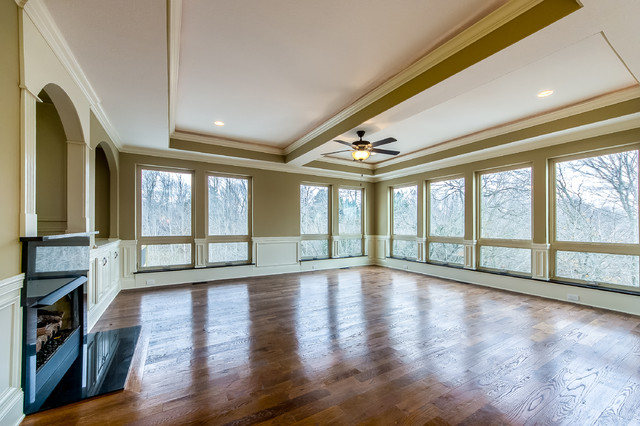 Home design - transitional home design idea in Columbus