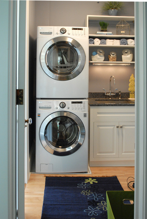This is an example of a traditional laundry room in Minneapolis.