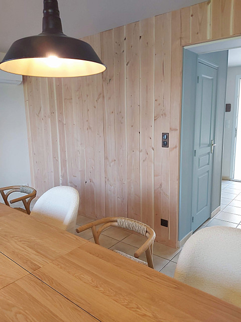 Fleurac rustic-dining-room