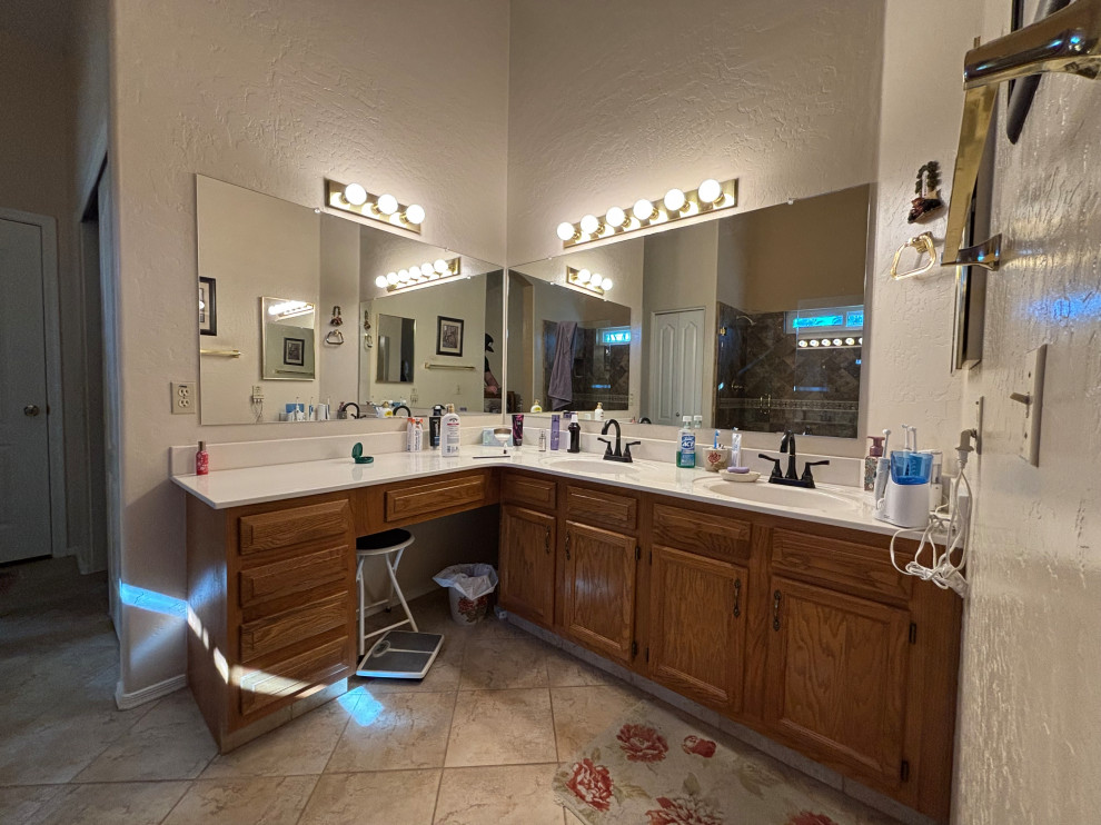 Master Bath - Before