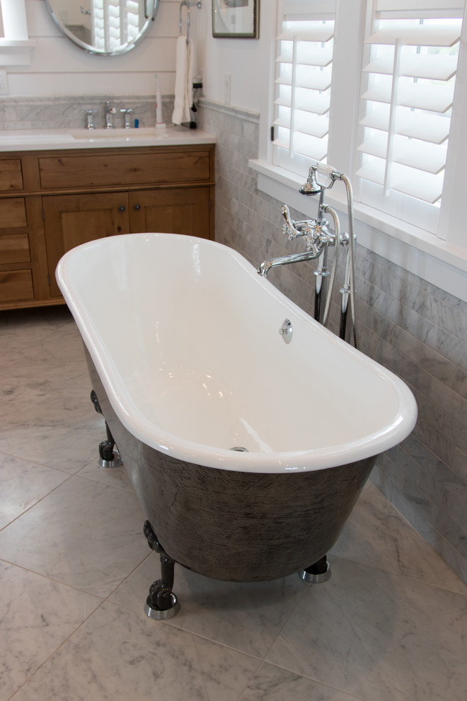 Bathroom - transitional bathroom idea