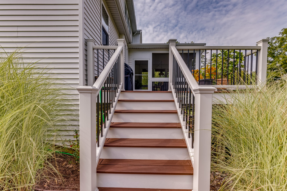 Home design - transitional home design idea