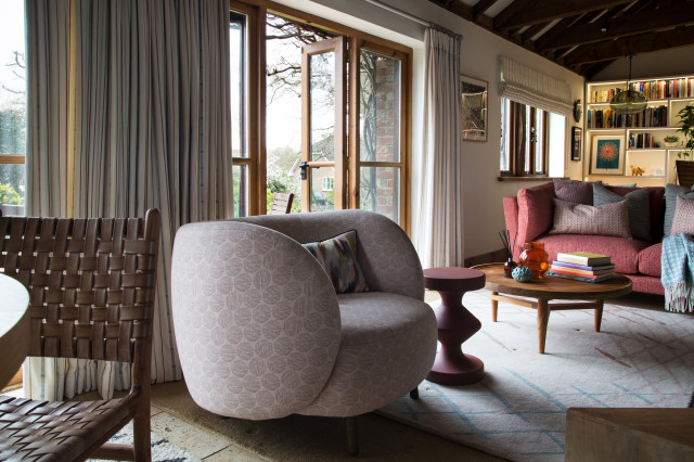 Barn Conversion, Hurst Green lantlig-vardagsrum