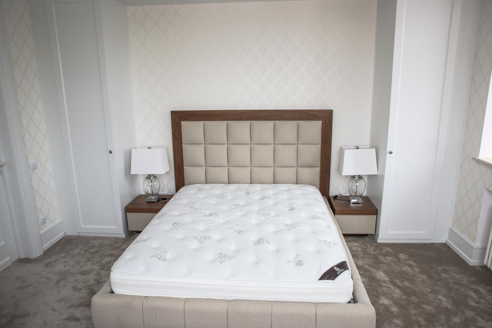 Столярные изделия в коттедж : лестницы, мебель, двери и тд.