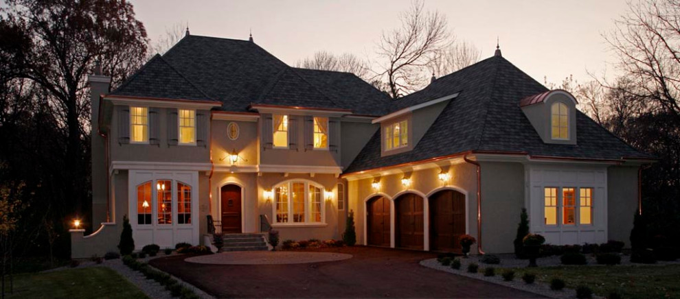 Inspiration for a transitional home design remodel in Minneapolis
