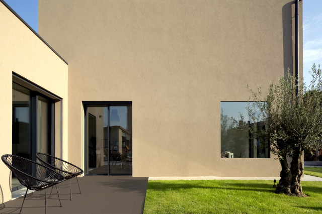 RISTRUTTURAZIONE E AMPLIAMENTO ABITAZIONE MQ. 120 contemporary-deck