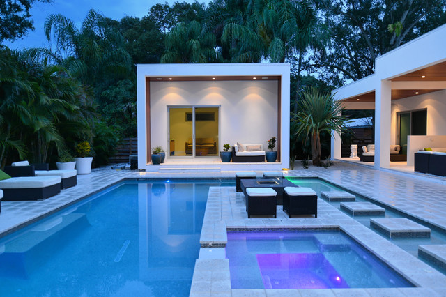 Loma Linda modern-pools
