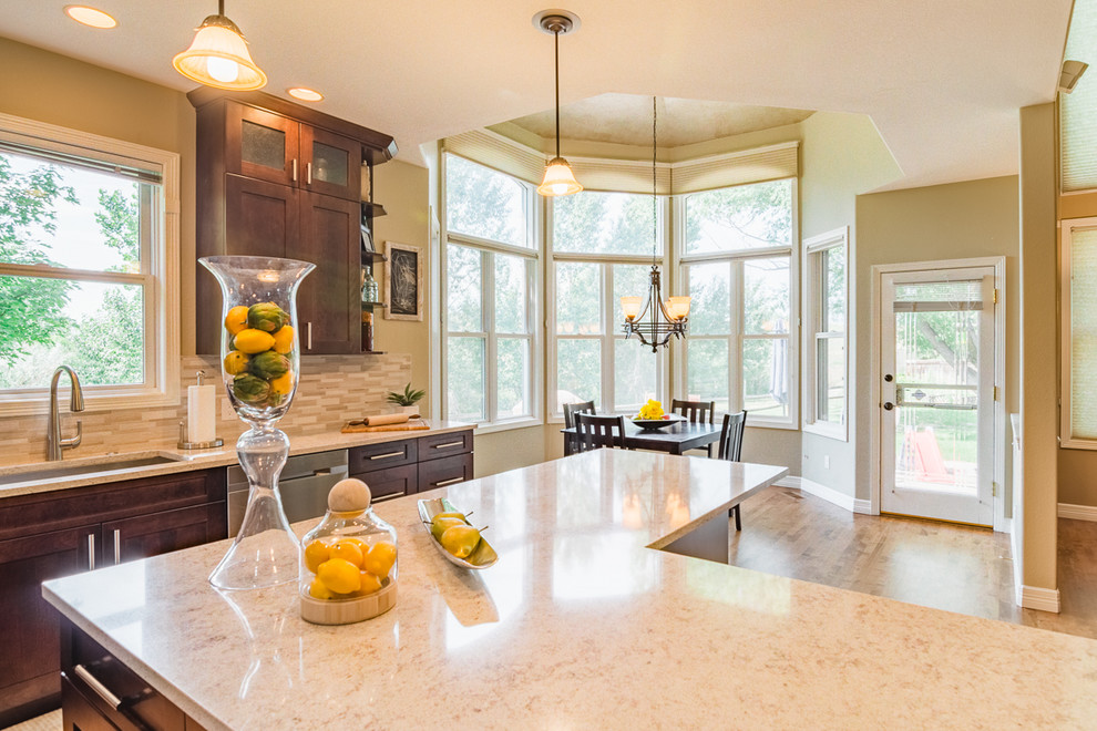 Kitchen - transitional kitchen idea in Denver