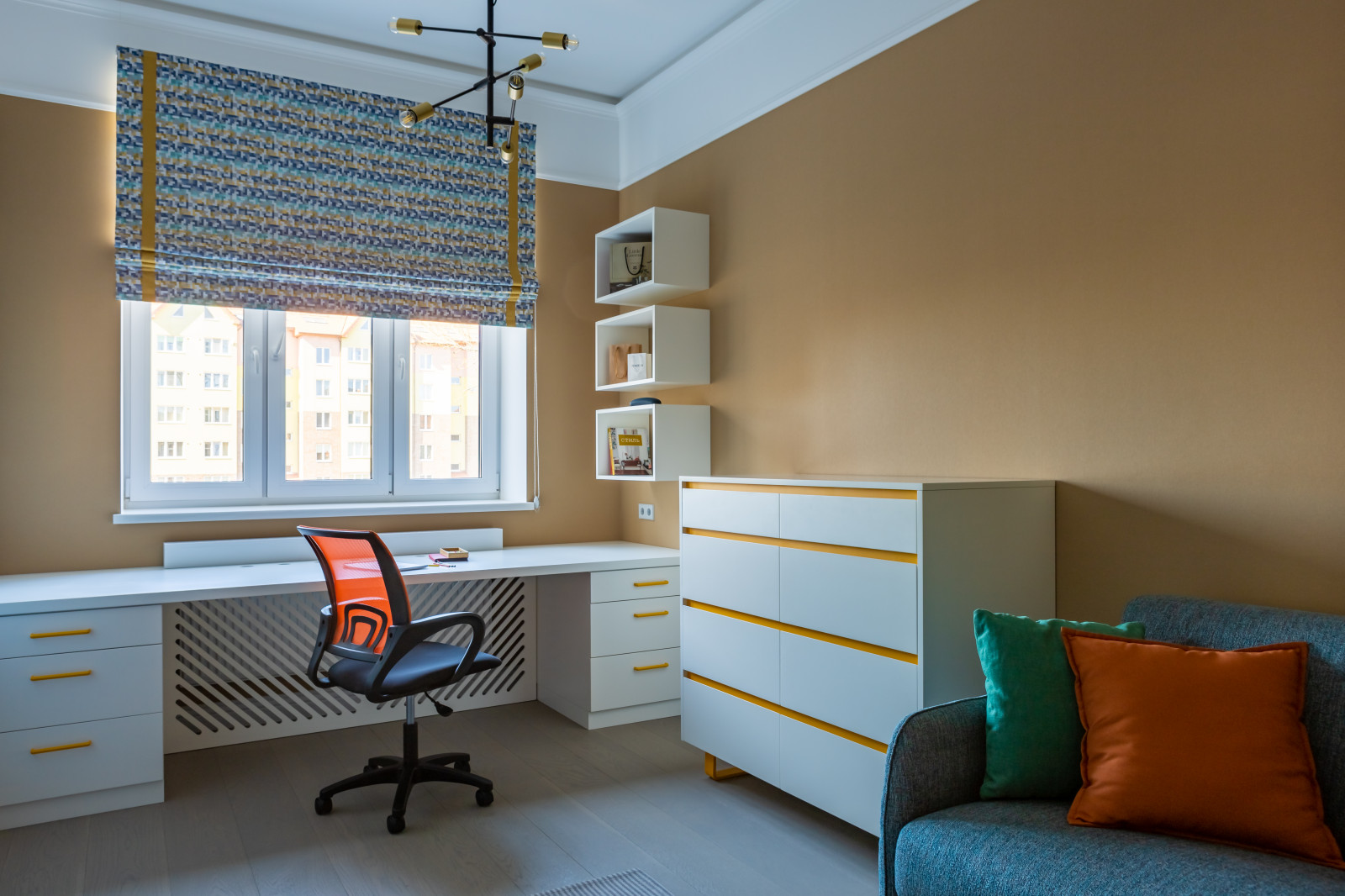 Яркая детская