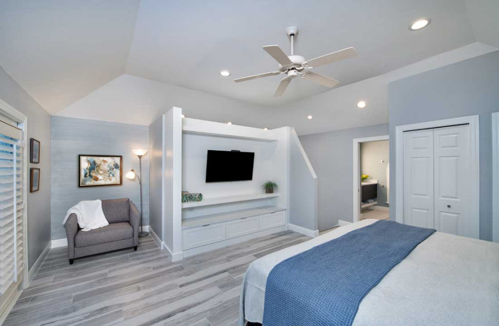 Imagen de habitación de invitados abovedada contemporánea de tamaño medio con paredes grises, suelo de baldosas de cerámica y suelo gris