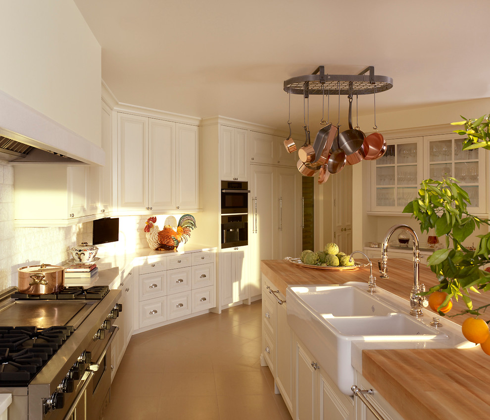 Example of a transitional kitchen design in Phoenix