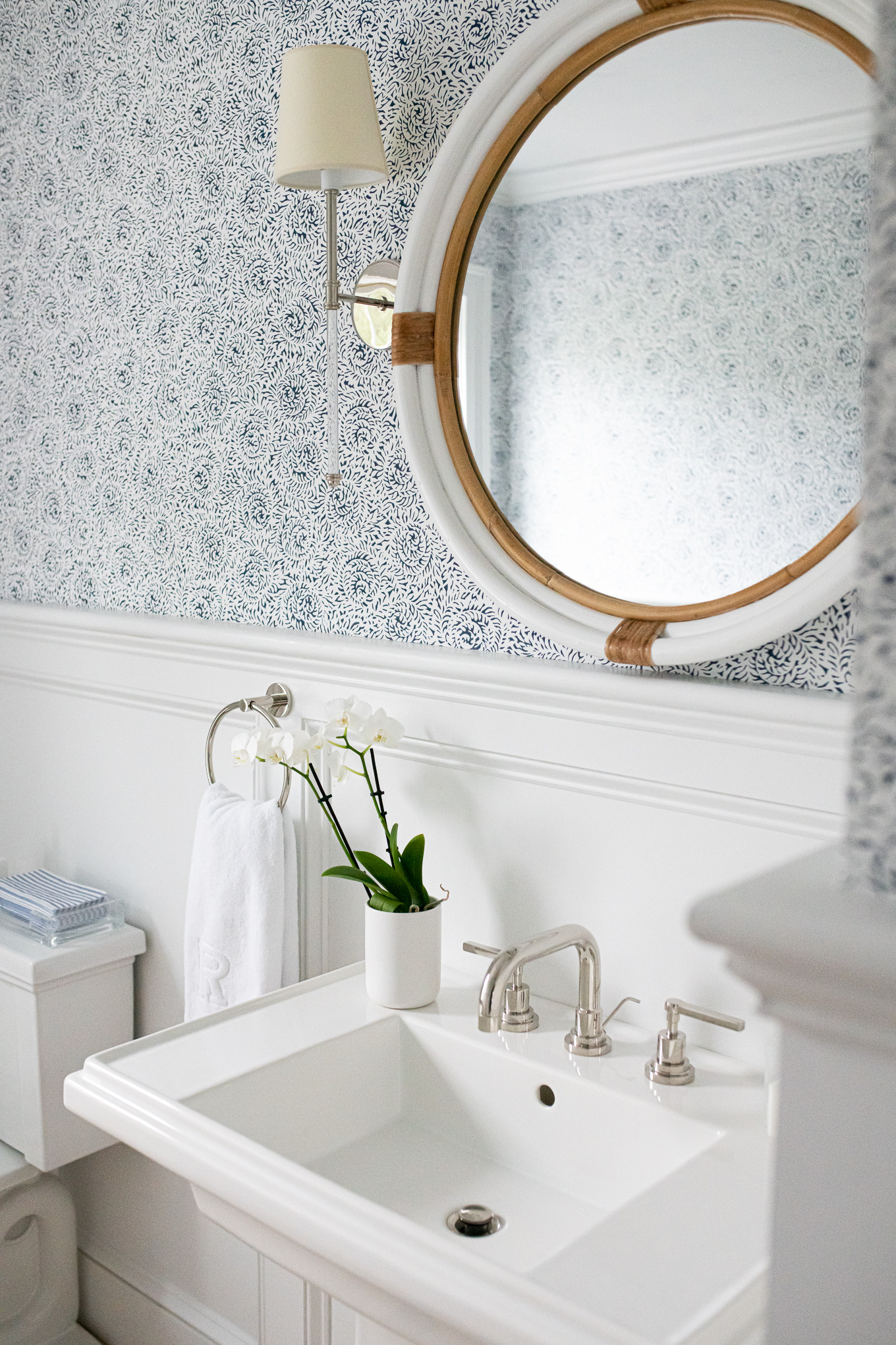 Duxbury Colonial Powder Bath
