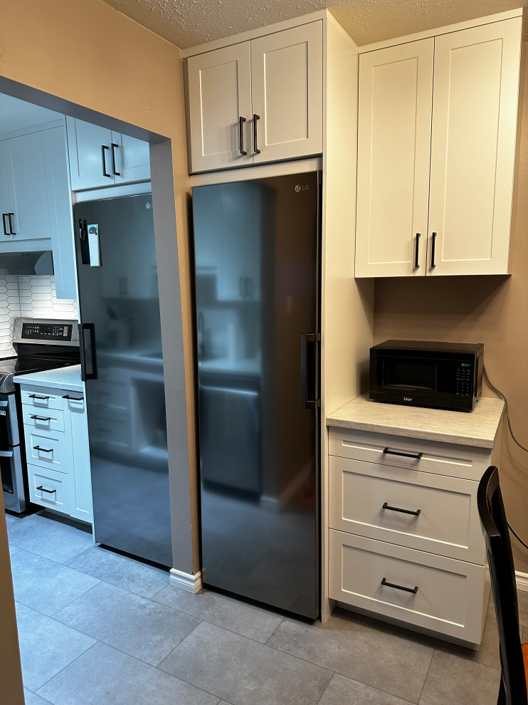Deveron Cres - Traditional Kitchen Remodel - London, ON