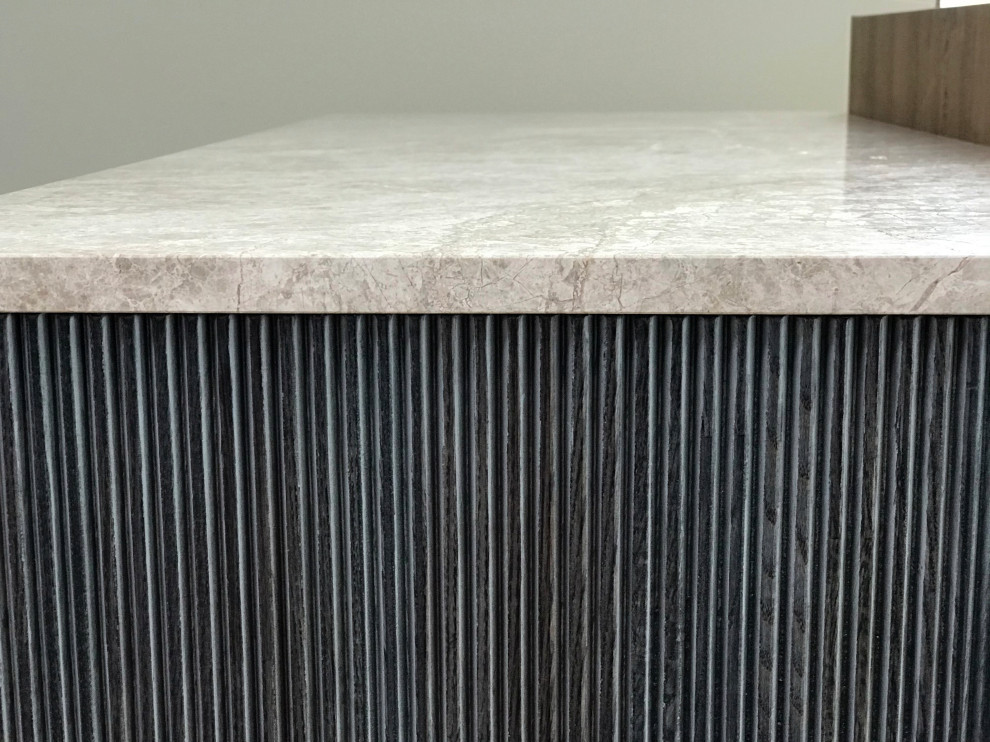 Стол для макияжа Briotti